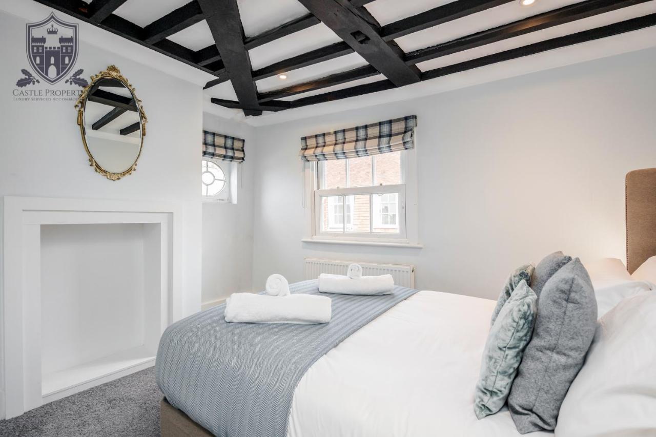 Castle Properties: The Sovereign 5 Bed Town House Windsor Exterior foto