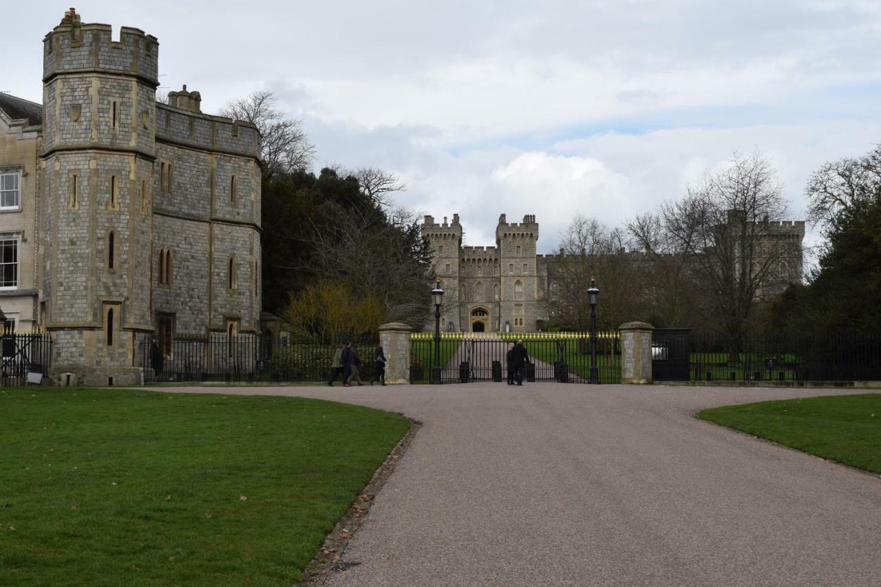 Castle Properties: The Sovereign 5 Bed Town House Windsor Exterior foto